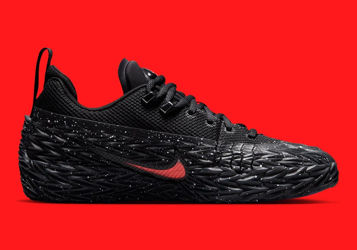 Nike S.T. Charge Black/Bright Crimson with white speckling on MonSTer Skin upper, outdoor basketball silhouette - detail view 2