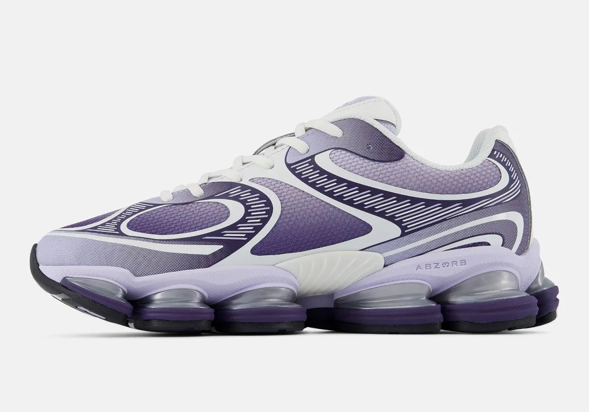New Balance 2000 sneaker in Smoked Violet colorway featuring boysenberry and off-white tones - detail view 2