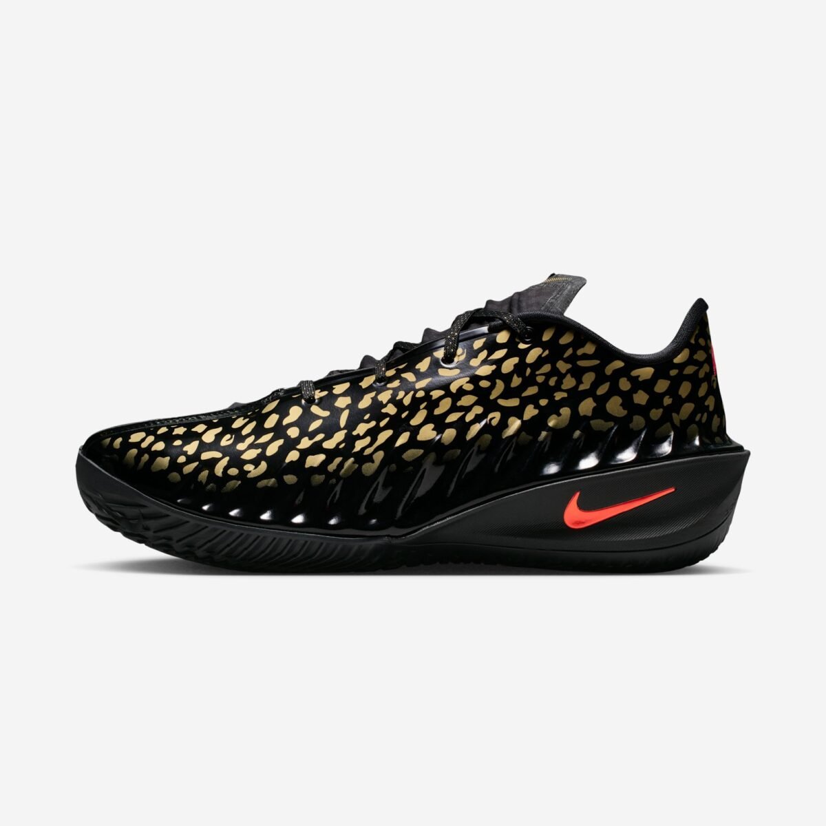 Nike G.T. Cut 4 Victor Wembanyama colorway (IU1960-001) in black and metallic detailing - detail view 2