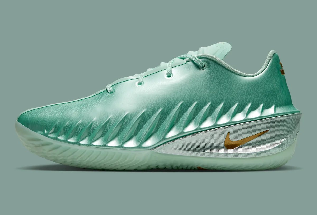 Victor Wembanyama Nike GT Cut 4 Statue of Liberty PE in Mint Foam with Metallic Gold accents, released November 5, 2026 - detail view 3