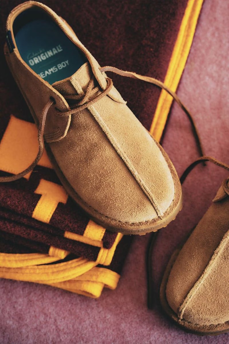 BEAMS BOY x Clarks Desert Trek GORE-TEX in Mocha colorway with Vibram sole and interchangeable laces - detail view 2