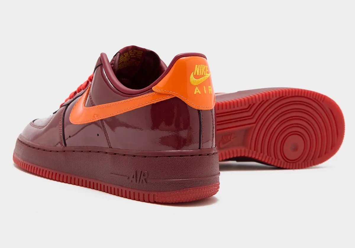 Nike Air Force 1 Patent in varsity red with high-gloss finish, white midsole and rubber toe cap - detail view 3