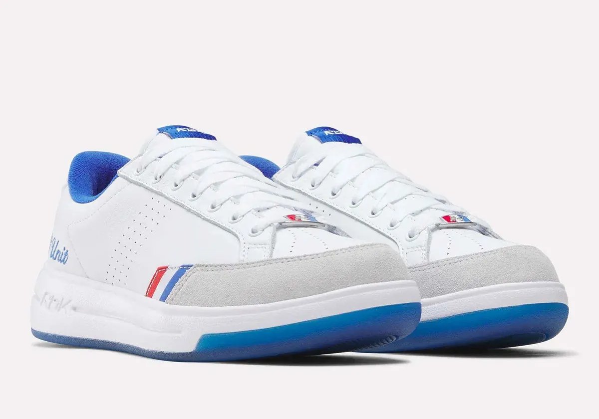 Official product images of the Reebok G-Unit G6 retro in white leather with red and blue accents - detail view 1