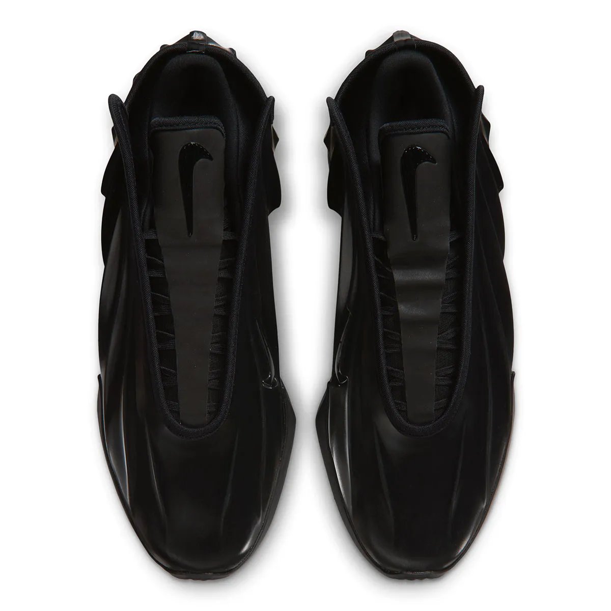 Nike GT Future 'Black Cat' all-black colorway with molded upper, Zoom Strobel, and Cushlon 3.0 cushioning - detail view 3