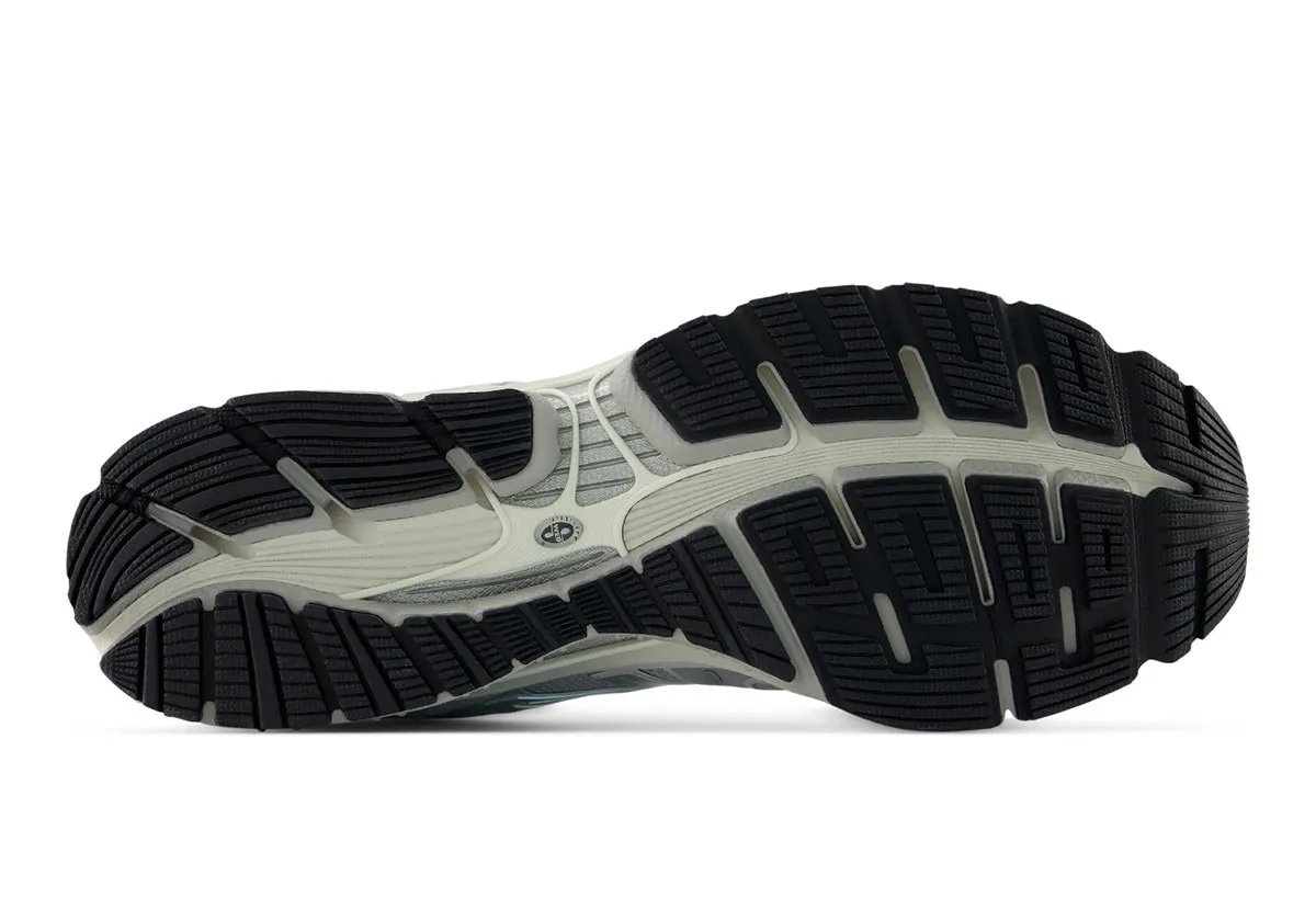 New Balance 1890 in off-white and grey colorway with detailed upper view - detail view 3
