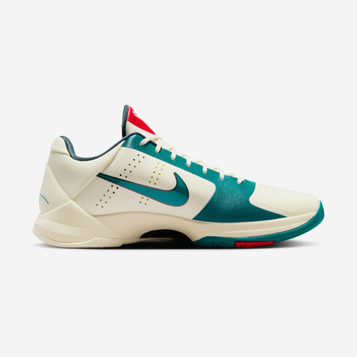 Caitlin Clark x Nike Kobe 5 Protro PE "Scrabble" player exclusive in Scrabble-themed colorway - detail view 3