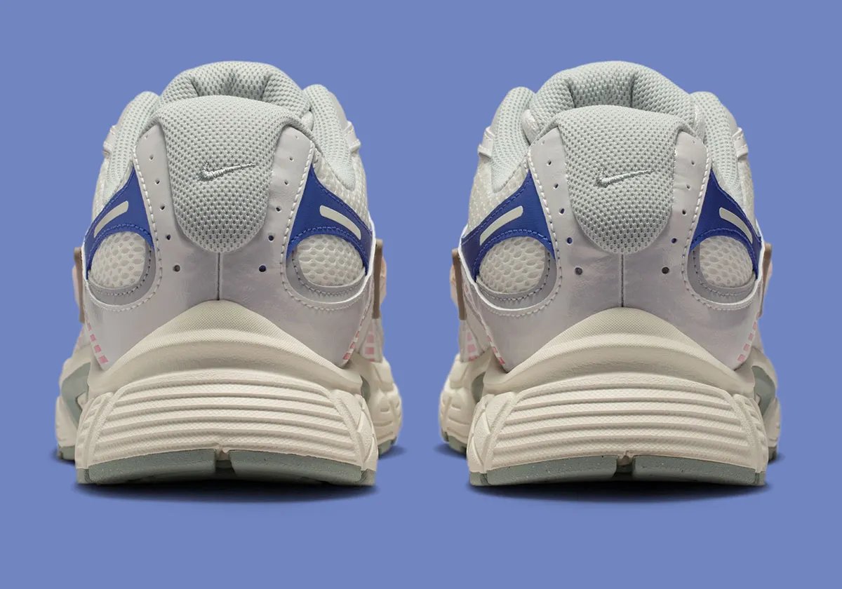 Nike V5 RNR in collaboration colorway by APB for Whitaker Group - detail view 3