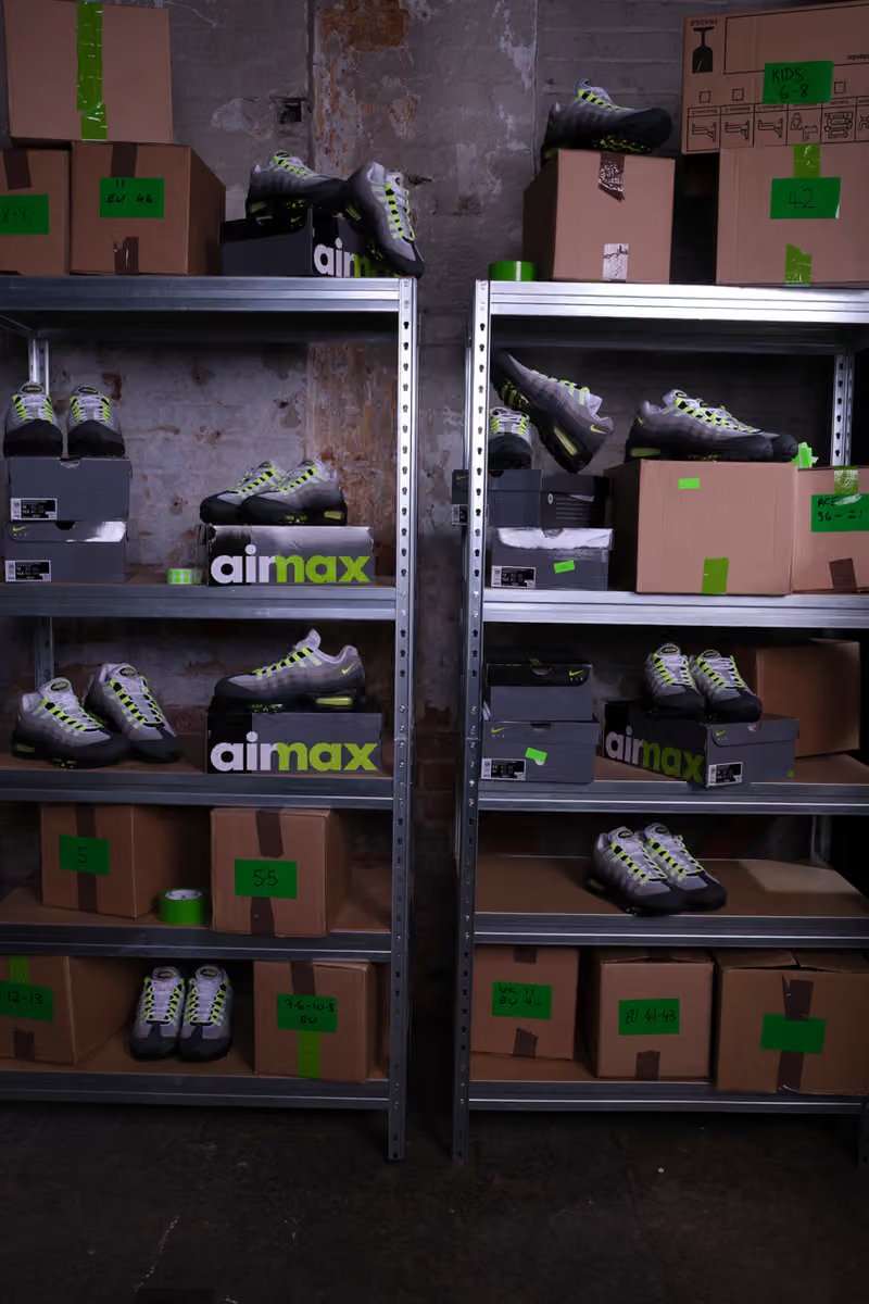 Nike Air Max 95 OG Neon colorway featuring neon accents on mesh upper with visible Air Max unit - detail view 5