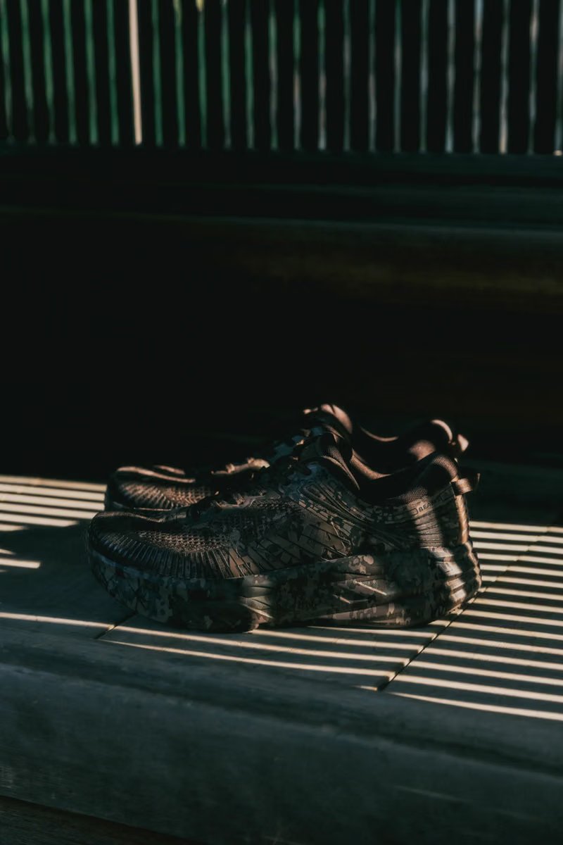 BEAMS x HOKA Bondi 7 in earthy brown tonal camouflage with raked Zen garden-inspired overlays - detail view 3