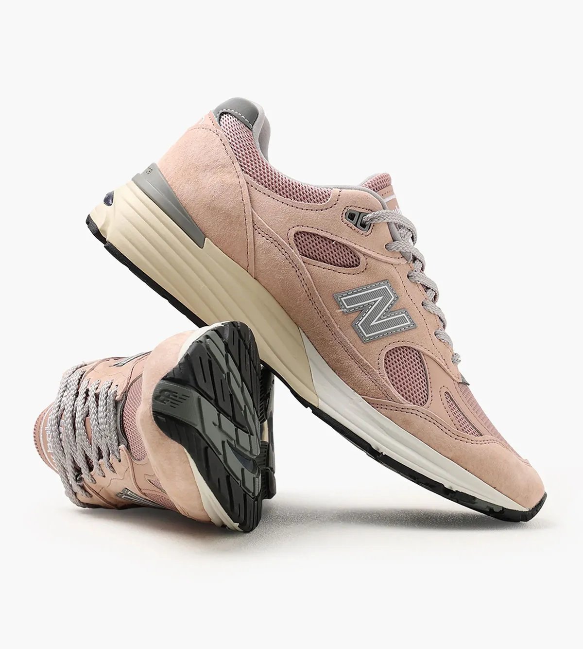 New Balance 991v2 in Mahogany Rose colorway, featuring suede and leather upper in warm brown tones - detail view 2