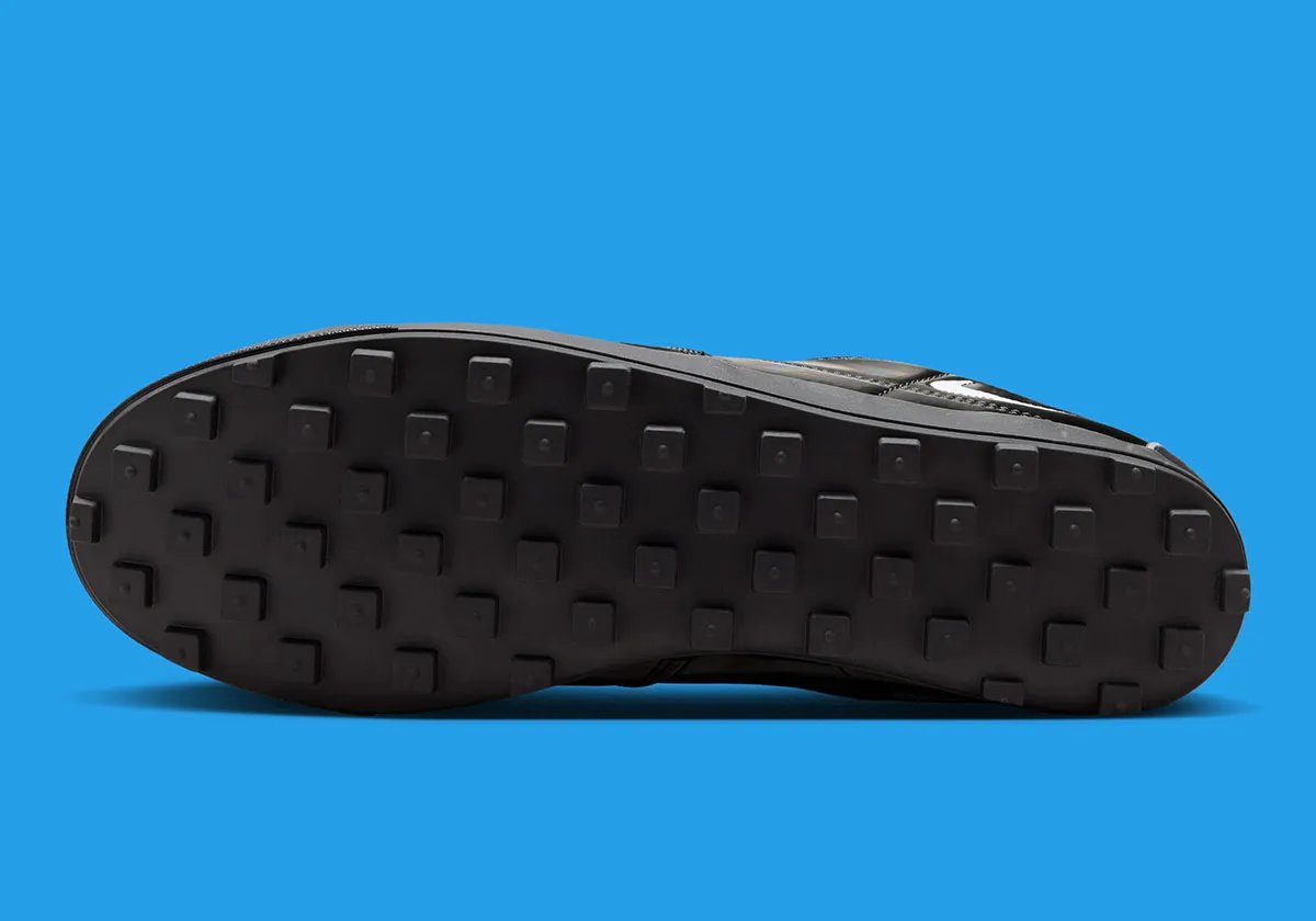 Nike Astrograbber soccer edition in neutral colorway with redesigned outsole pattern for pitch performance - detail view 2