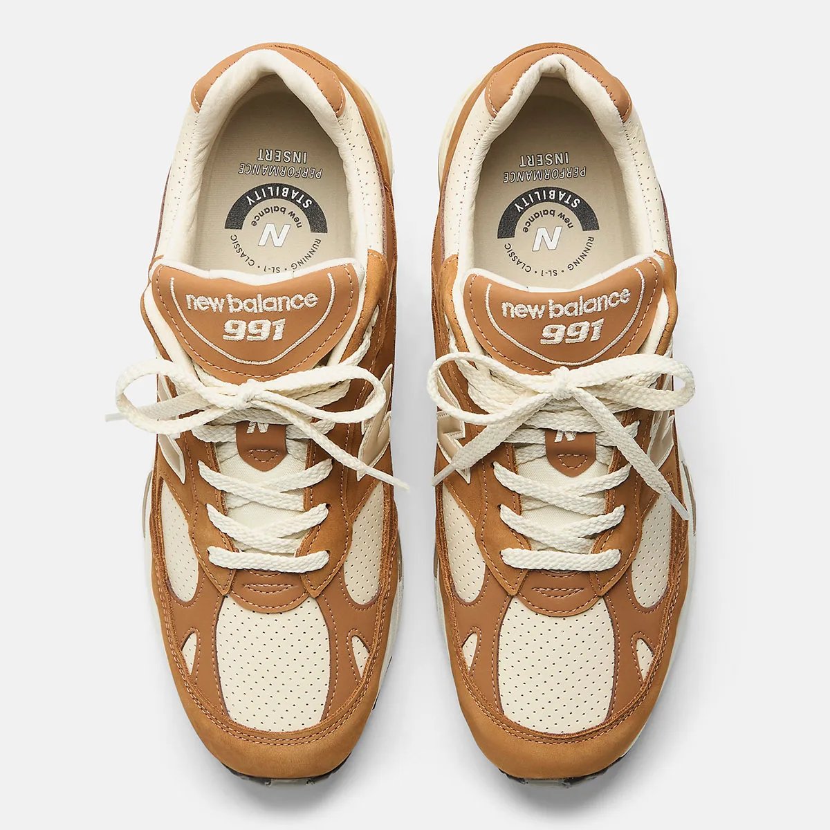 New Balance 991 'Chipmunk' in light brown and off-white, Made in UK edition - detail view 3