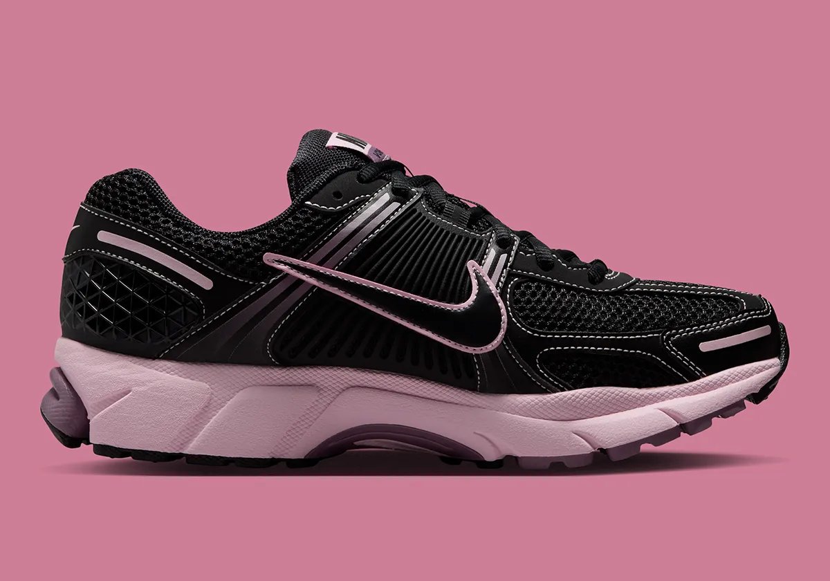 Nike Vomero 5 Black/Pink Foam women's sneaker with contrast stitching and layered midsole - detail view 3