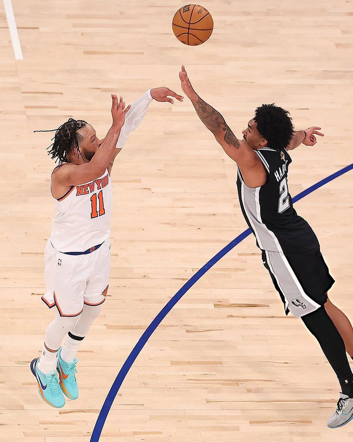Jalen Brunson wearing custom Nike Kobe 6 with Knicks orange gradient sole at NBA Finals Game 3, Madison Square Garden - detail view 2