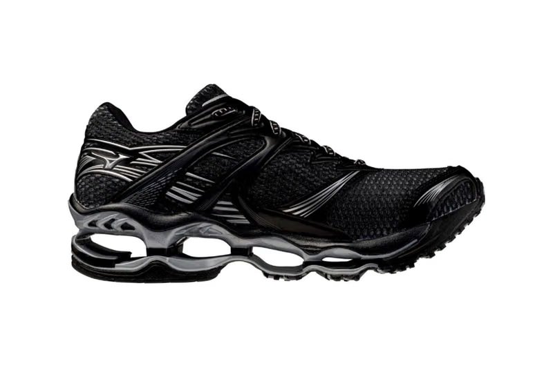 Mizuno WAVE PROPHECY 1 in all-black colorway with tonal overlays and INFINITY WAVE midsole detail - detail view 4