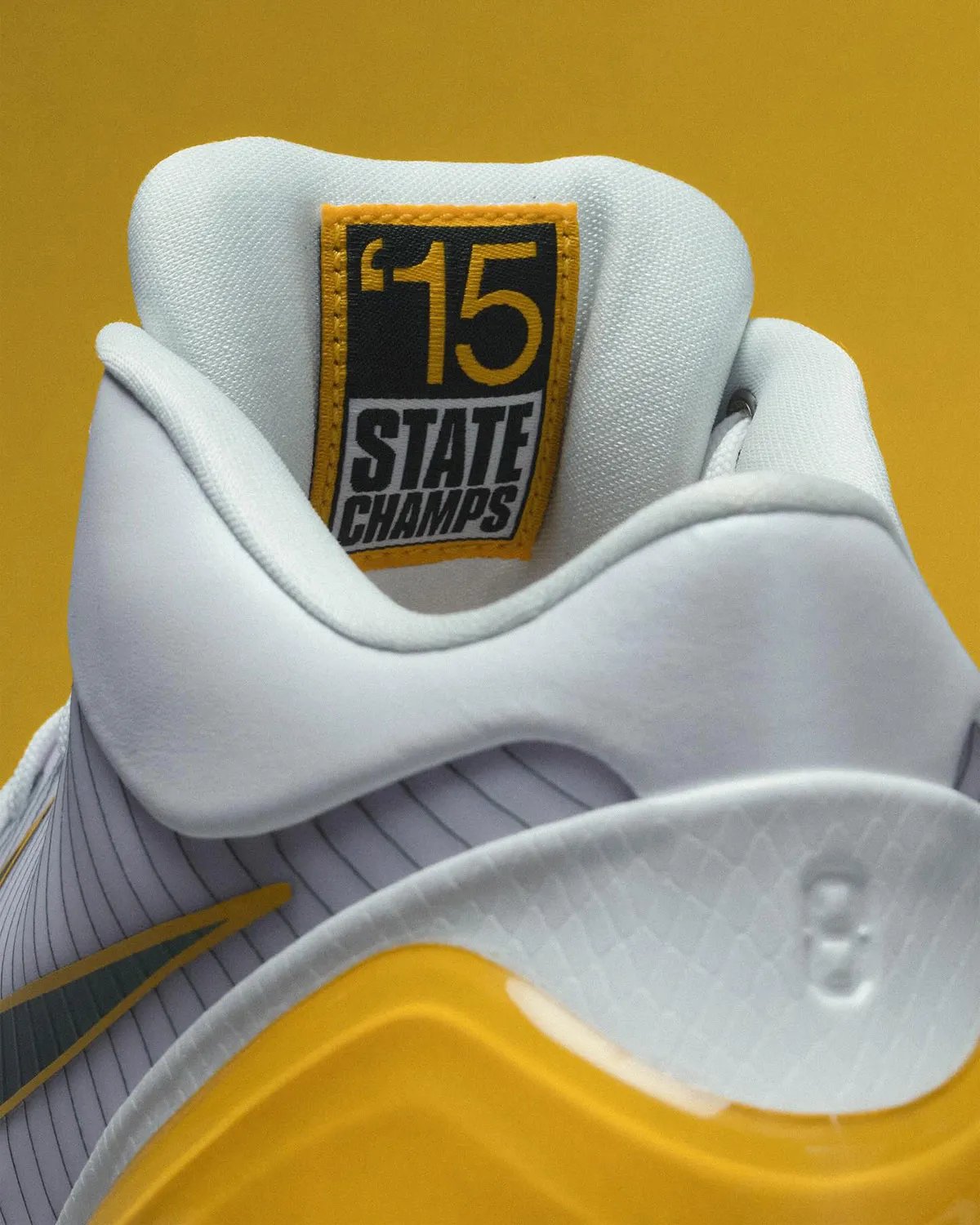 Nike Kobe PE in Jalen Brunson's 2015 state title colorway, detailed side view of the sneaker silhouette - detail view 4