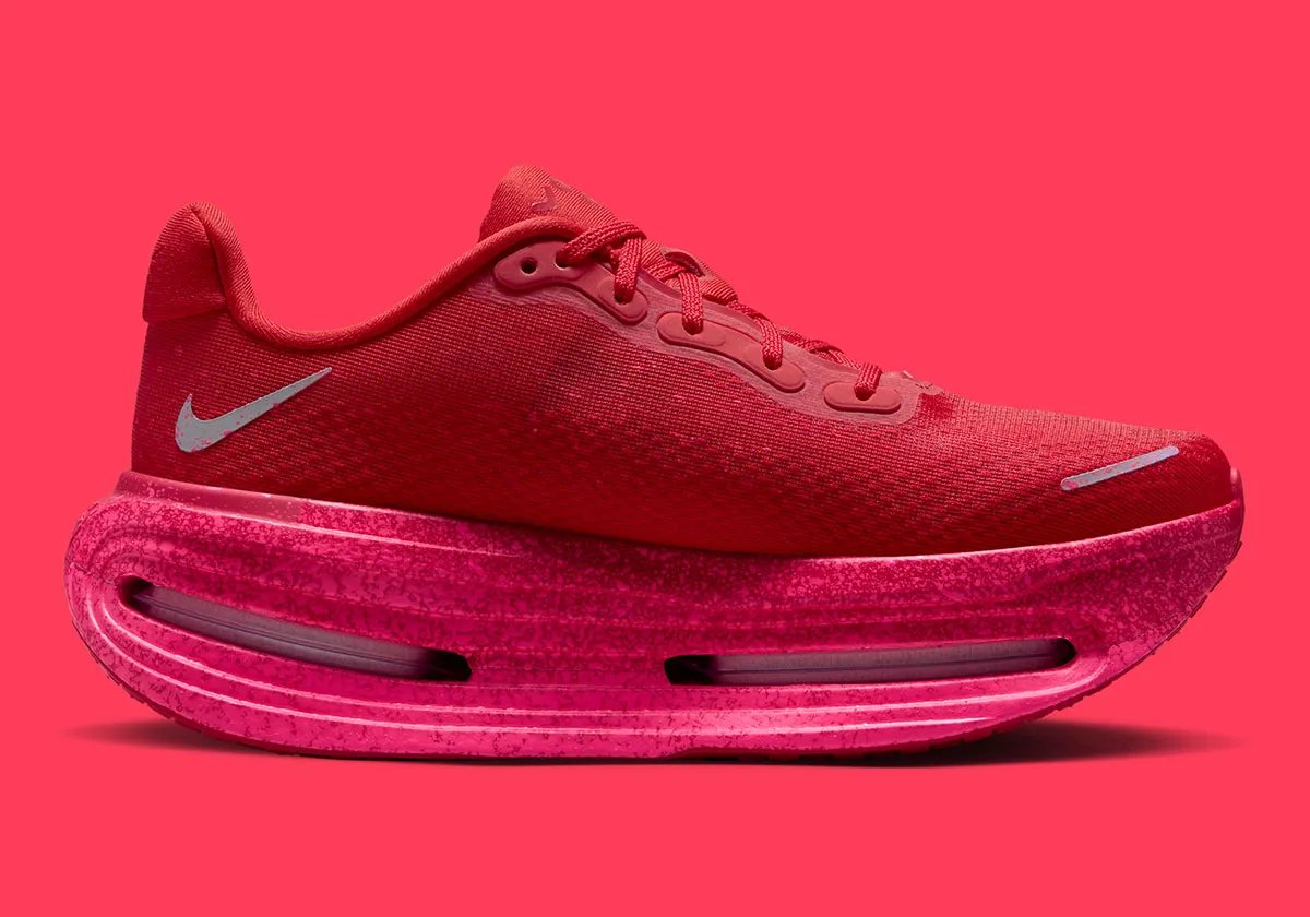 Nike Vomero Premium in University Red with speckled detailing and Hyper Pink sole unit - detail view 2