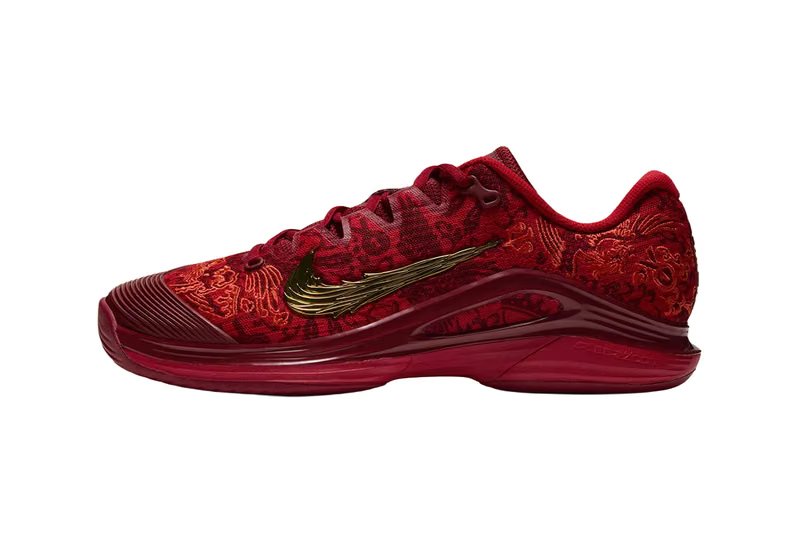 Nike Zoom Vapor 12 PE for Zheng Qinwen in layered red and metallic gold colorway, player exclusive tennis shoe - detail view 2