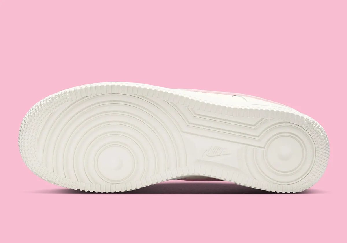 Nike Air Force 1 Low Summer Two Tone Pack Drops 2026 - detail view 2