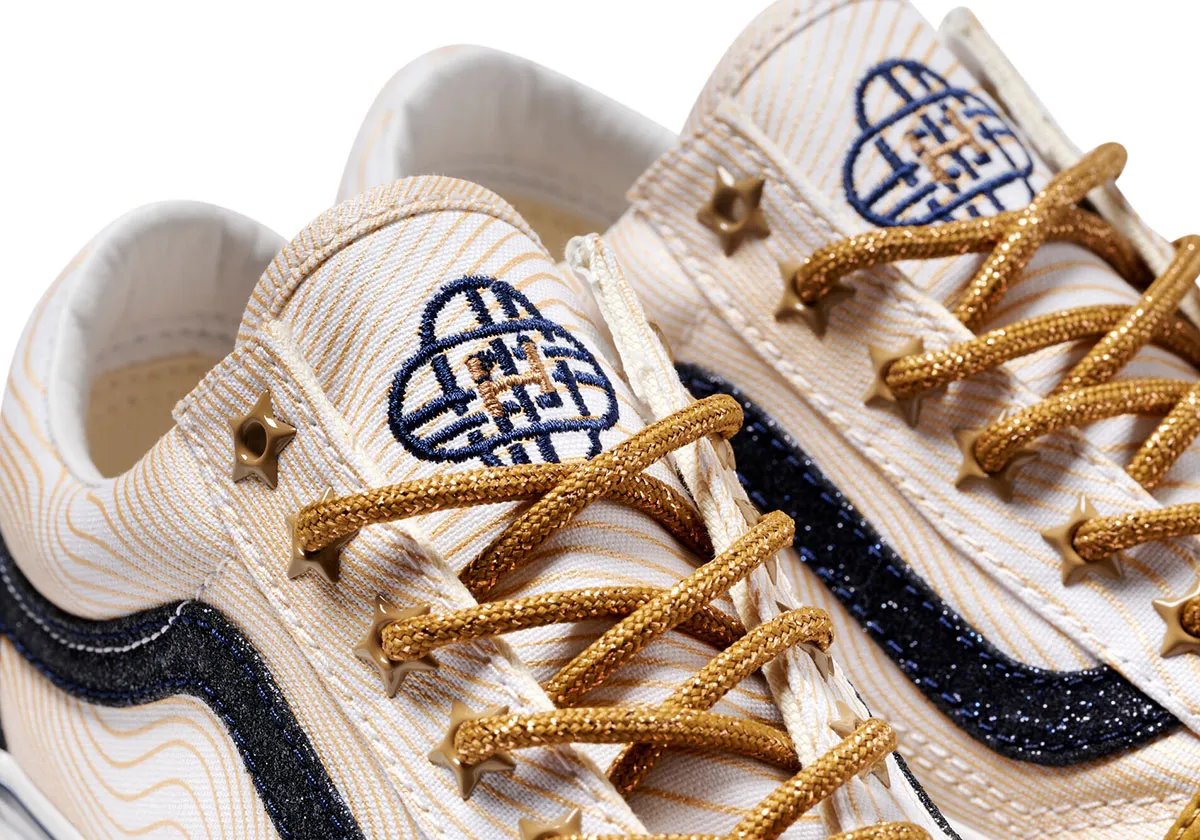 Vans Old Skool in gold with glitter accents from the K-Pop Demon Hunters collaboration - detail view 4