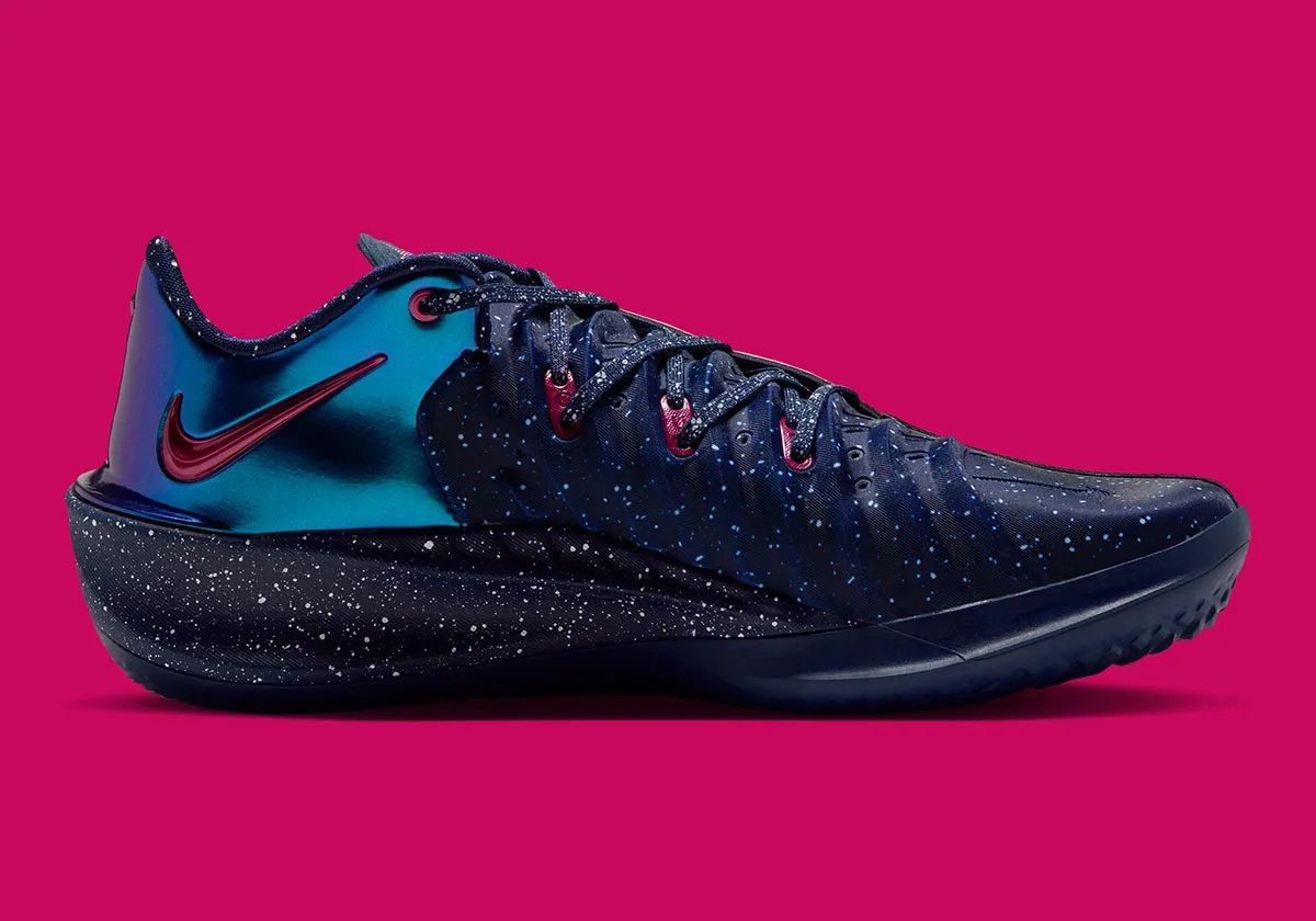 Nike GT Cut 4 Cade Cunningham in starry blue and purple lenticular colorway with galaxy-pattern detailing on collar and laces - detail view 2