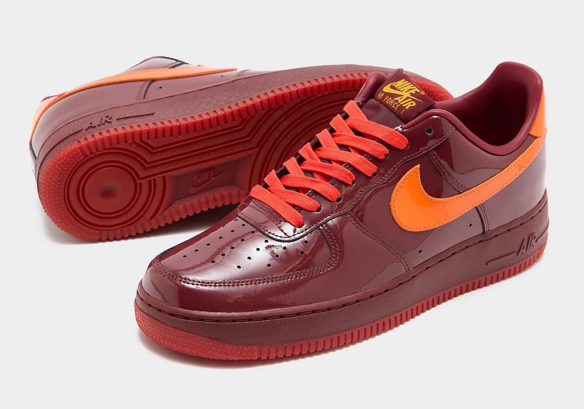 Nike Air Force 1 Patent in varsity red with high-gloss finish, white midsole and rubber toe cap - detail view 2