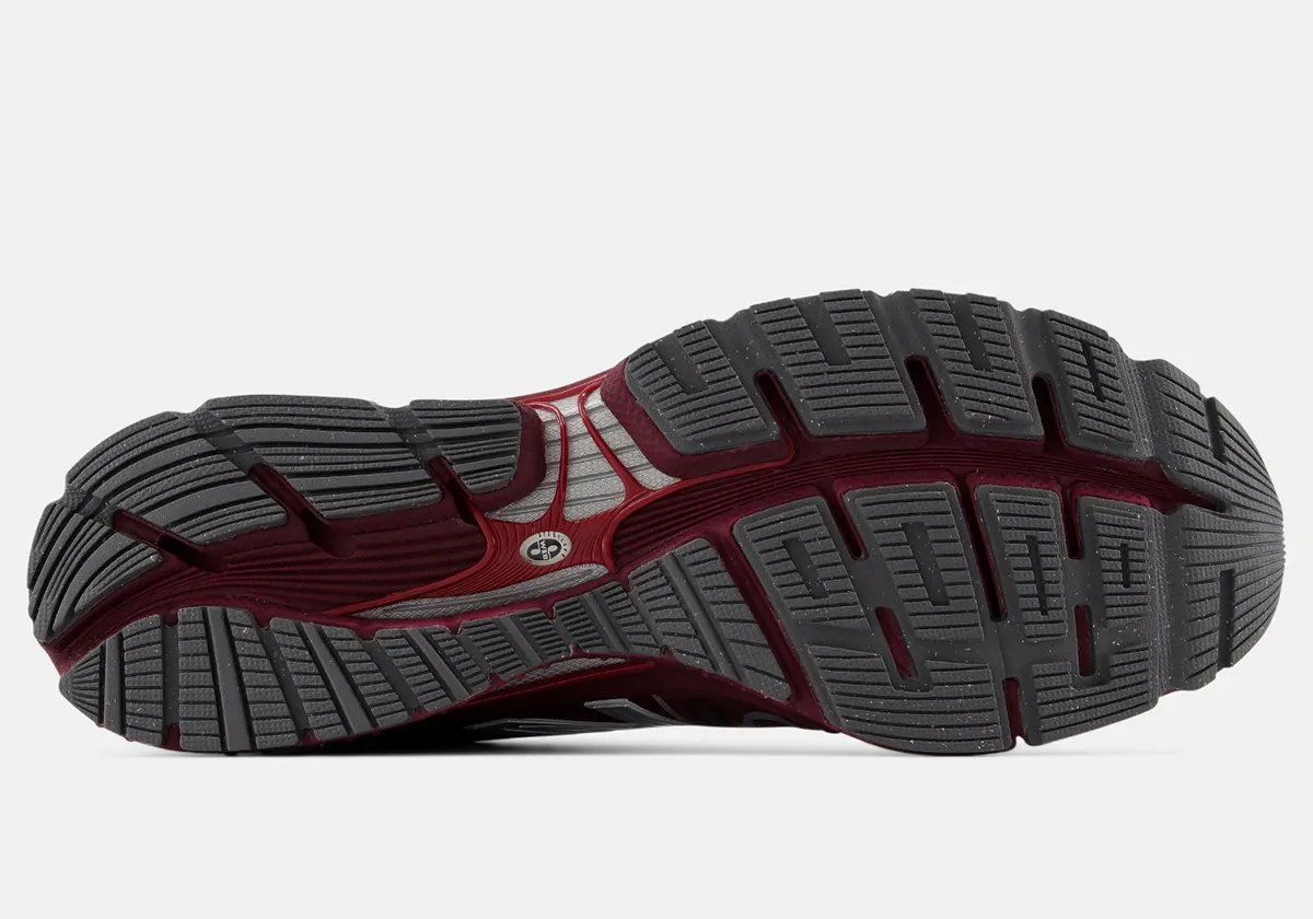 New Balance 1890 Burgundy colorway with jet black heel cage and collar accents - detail view 4