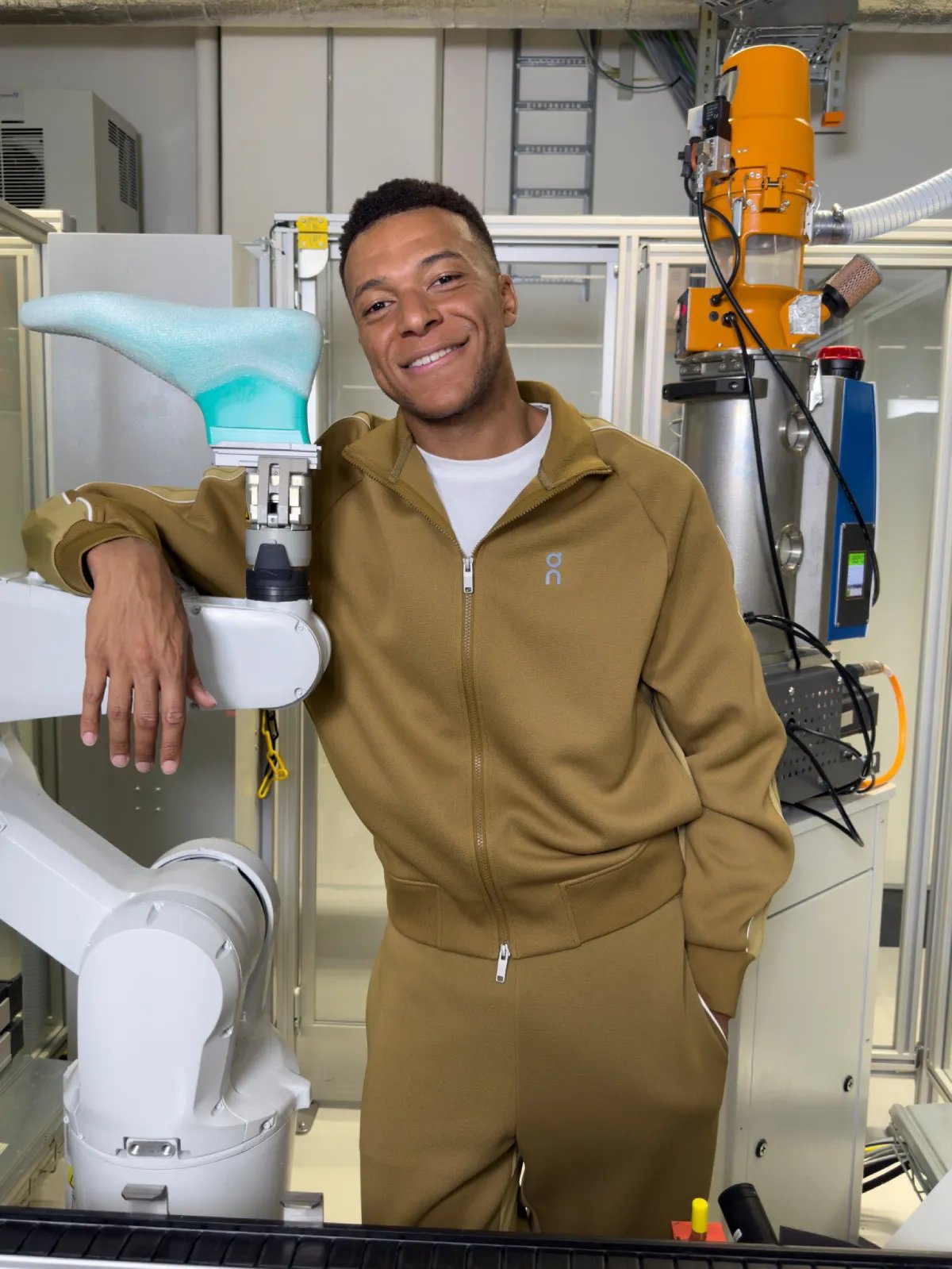 Kylian Mbappé in On branding during official announcement of partnership - detail view 2